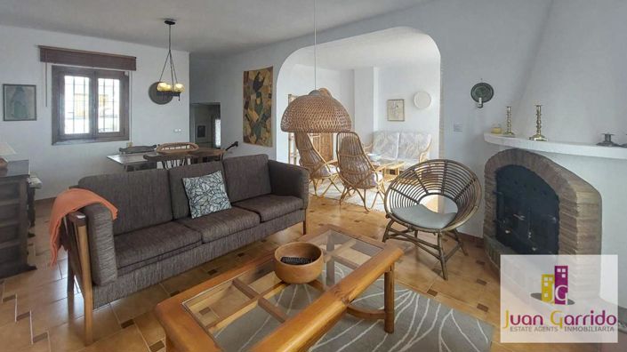 Image No.3-3 Bed Property for sale