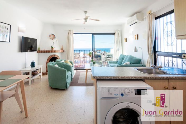 Image No.10-1 Bed Property for sale