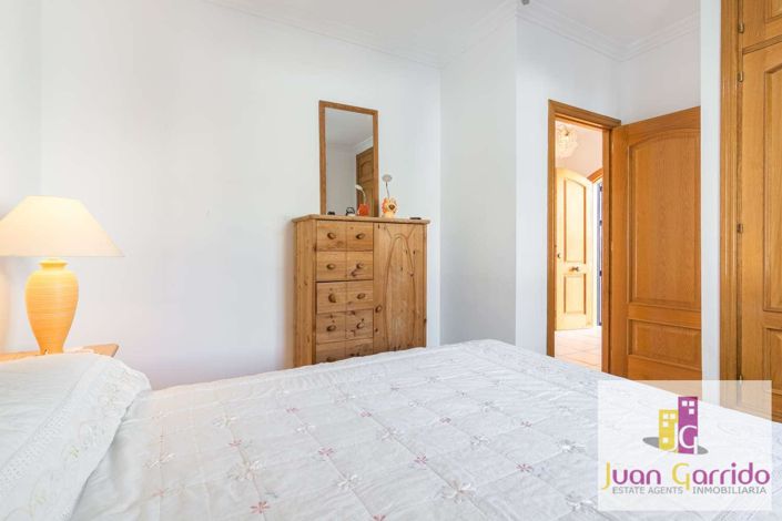 Image No.15-4 Bed Villa for sale