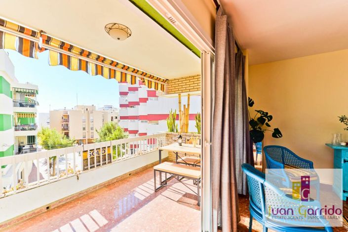 Image No.1-4 Bed Apartment for sale