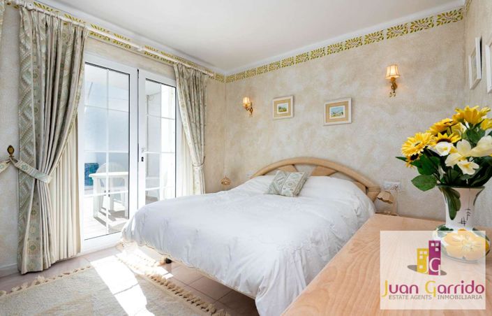 Image No.21-3 Bed Property for sale