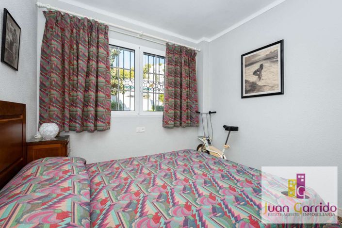 Image No.26-3 Bed Property for sale