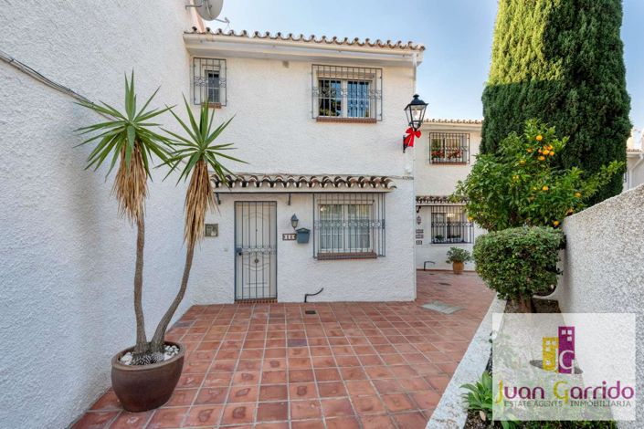 Image No.35-3 Bed Property for sale