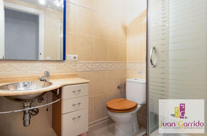 Image No.36-3 Bed Property for sale