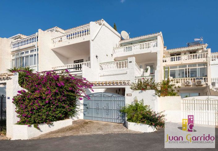 Image No.36-3 Bed Property for sale