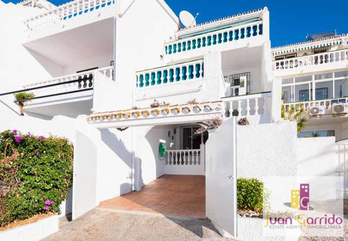 Image No.37-3 Bed Property for sale