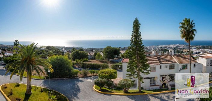 Image No.5-3 Bed Property for sale