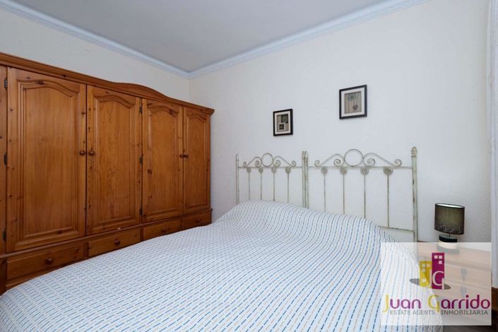 Image No.21-2 Bed Property for sale