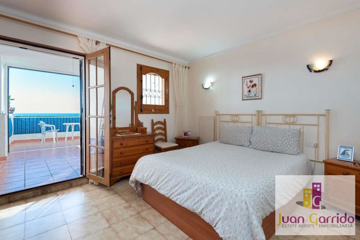 Image No.24-2 Bed Property for sale