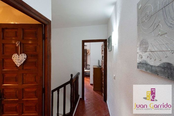 Image No.15-2 Bed Property for sale