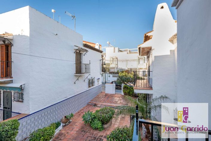 Image No.23-2 Bed Property for sale