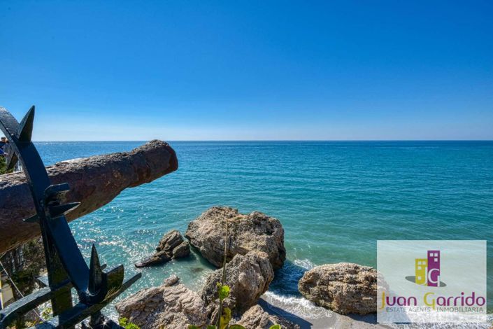 Image No.31-2 Bed Property for sale