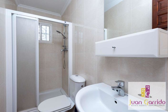 Image No.9-2 Bed Property for sale