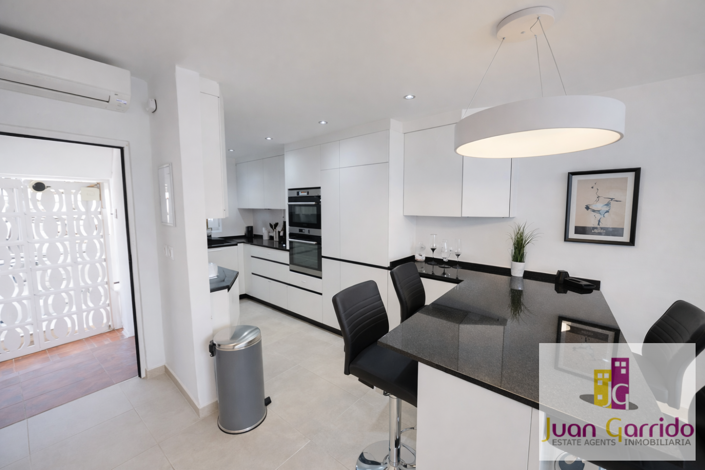 Image No.10-2 Bed Apartment for sale