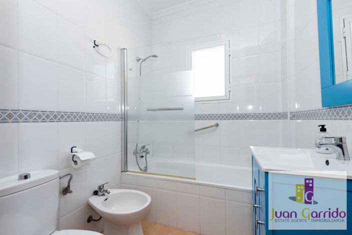 Image No.20-2 Bed Apartment for sale