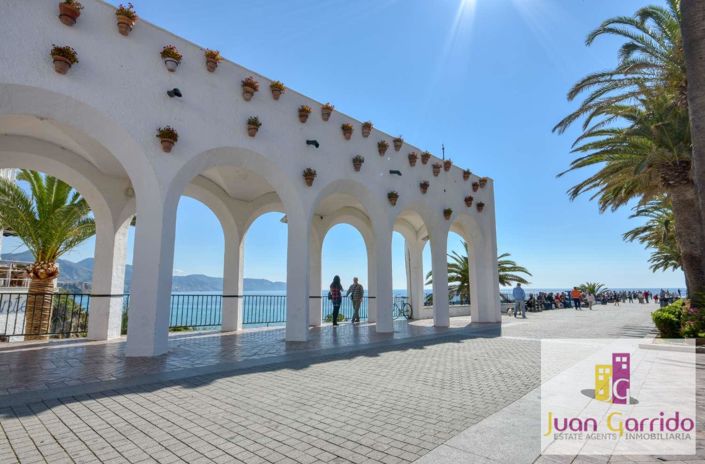 Image No.22-2 Bed Property for sale