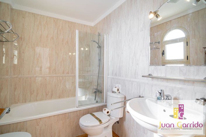 Image No.19-Appartement de 2 chambres à vendre à Torrox