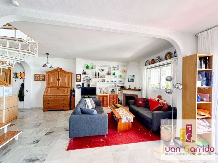 Image No.10-3 Bed Apartment for sale