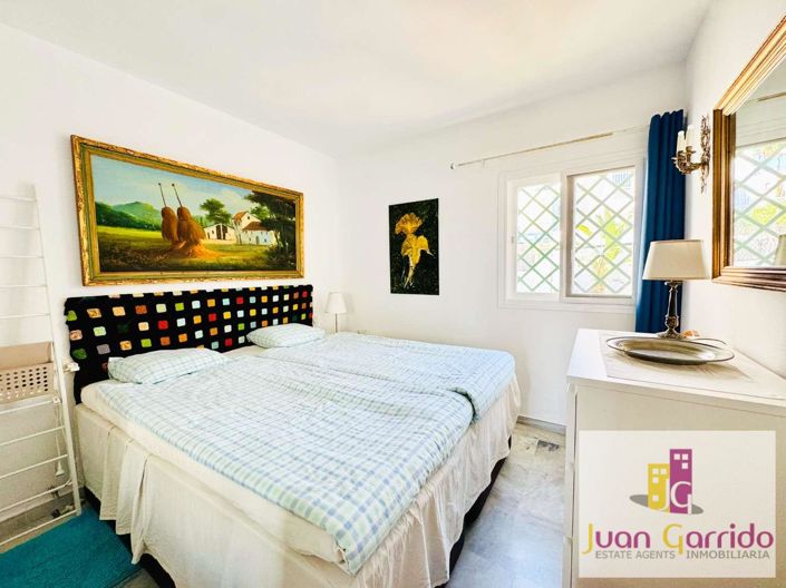 Image No.18-3 Bed Apartment for sale