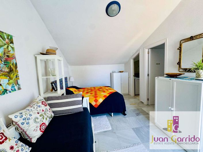 Image No.25-3 Bed Apartment for sale