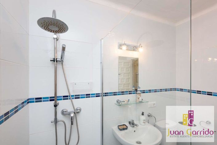 Image No.21-2 Bed Apartment for sale