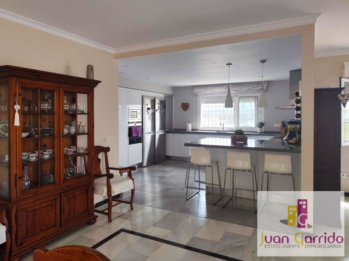 Image No.17-4 Bed Villa for sale