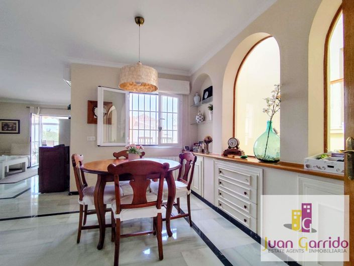 Image No.18-4 Bed Villa for sale