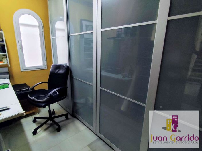 Image No.32-4 Bed Villa for sale