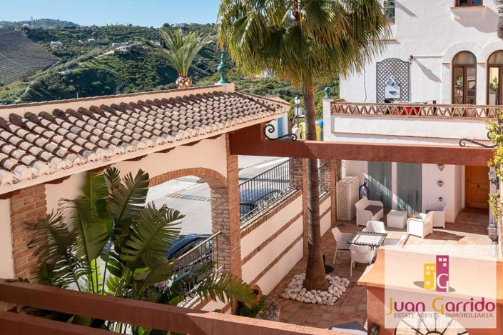 Image No.14-2 Bed Apartment for sale