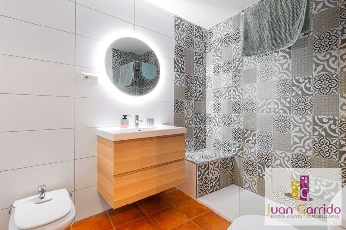 Image No.10-2 Bed Apartment for sale