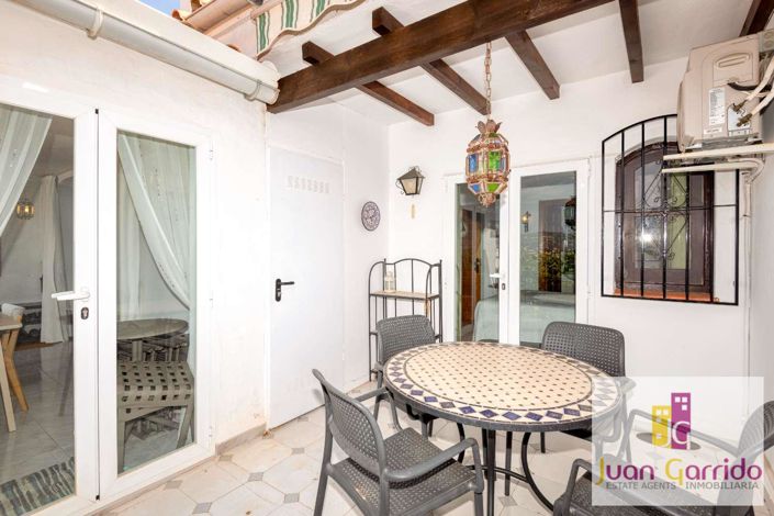 Image No.20-2 Bed Apartment for sale