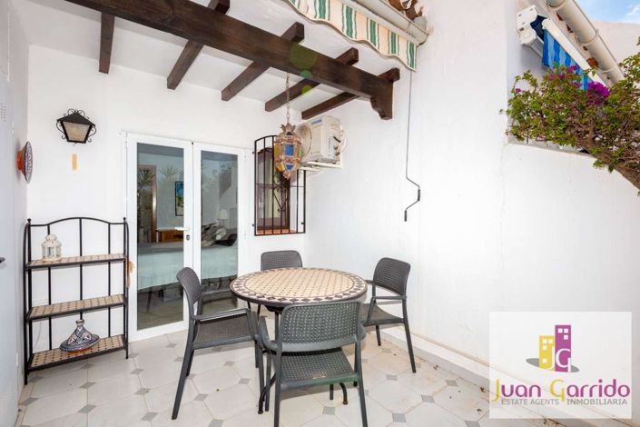 Image No.21-2 Bed Apartment for sale