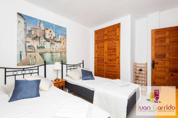 Image No.25-2 Bed Apartment for sale