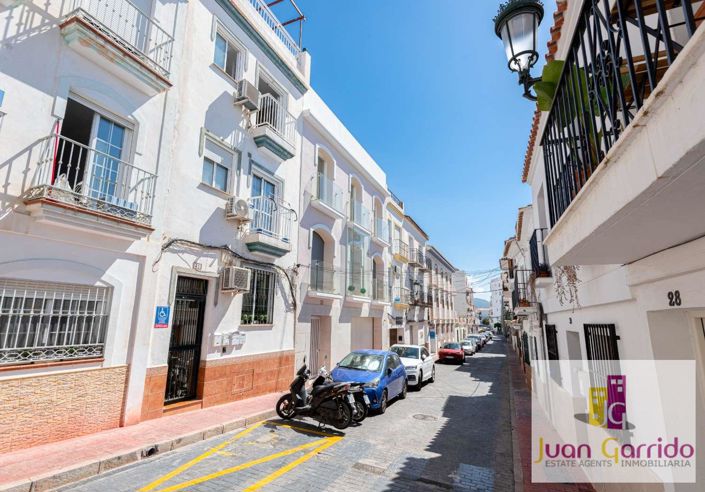 Image No.23-2 Bed Apartment for sale