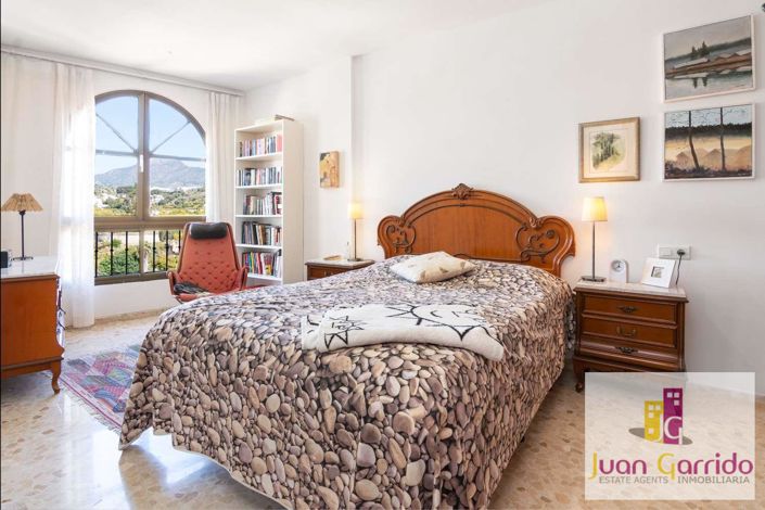 Image No.19-2 Bed Apartment for sale