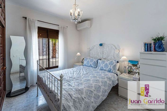 Image No.20-4 Bed Villa for sale