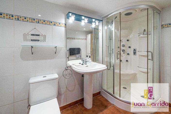 Image No.35-4 Bed Villa for sale