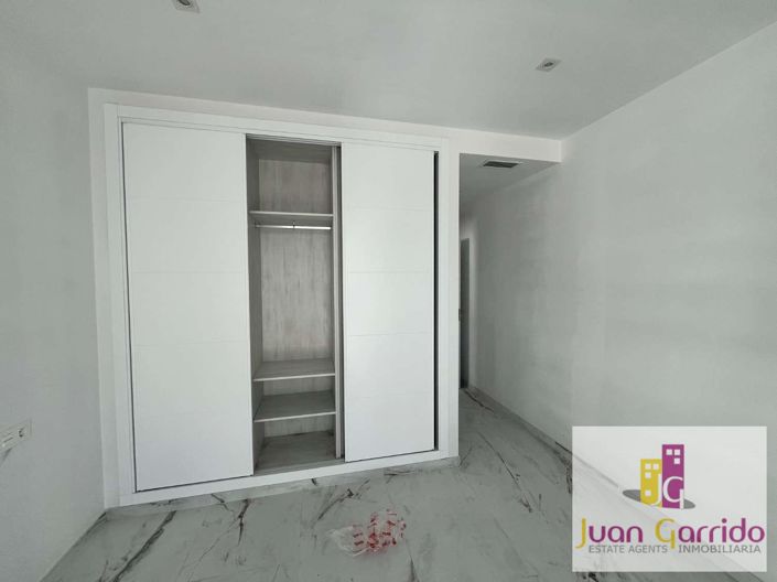 Image No.12-3 Bed Villa for sale