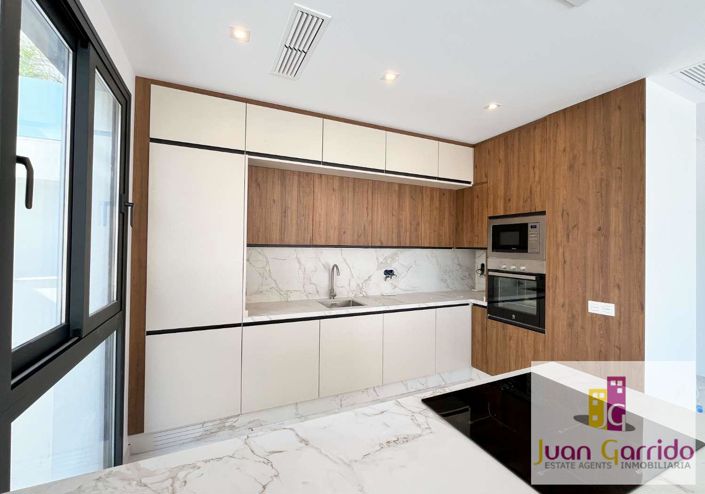 Image No.17-3 Bed Villa for sale