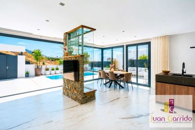 property271876107