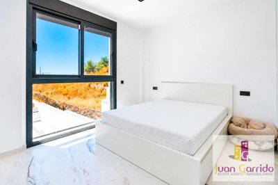 property27187631