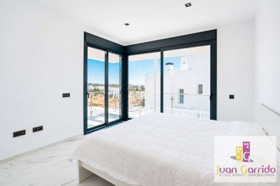 property271876962