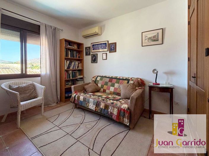 Image No.18-Propriété de 4 chambres à vendre à Nerja