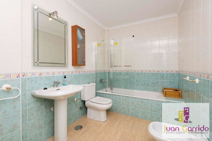 Image No.24-3 Bed Villa for sale