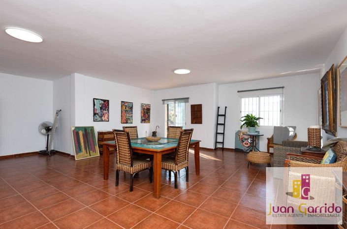 Image No.34-3 Bed Villa for sale