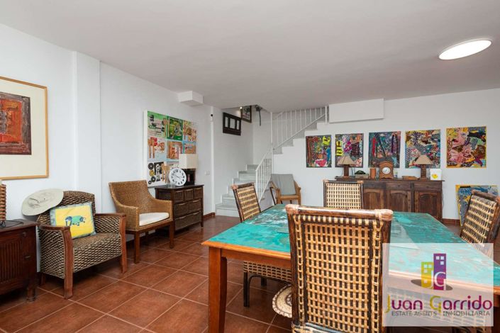 Image No.35-3 Bed Villa for sale