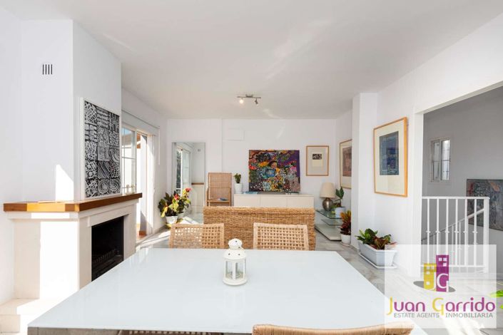 Image No.10-3 Bed Villa for sale