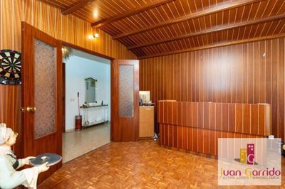 property280298487
