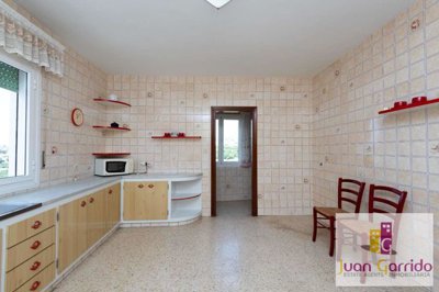 property280298945