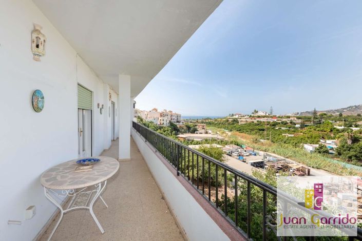 Image No.2-Appartement de 4 chambres à vendre à Nerja